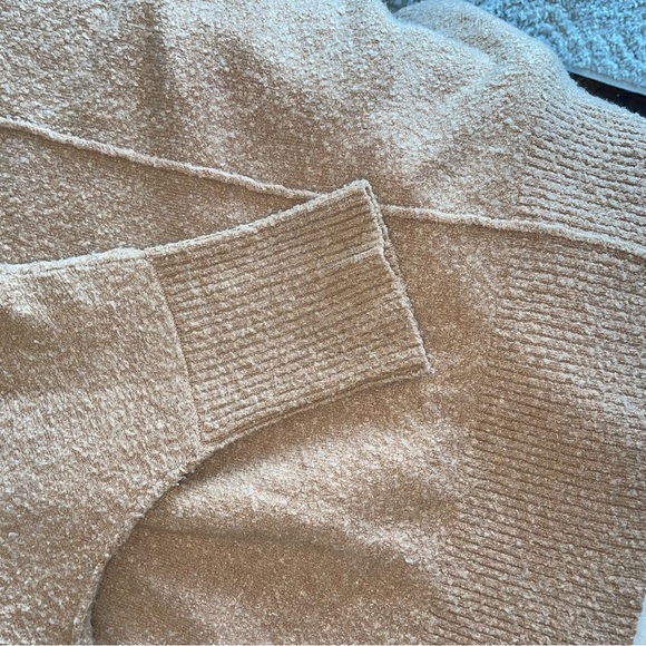 Lou & Grey Seamed Poncho Sweater - Women's Size M/L - Picture 6 of 7